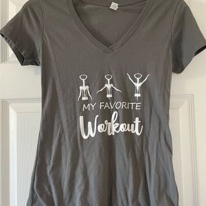 V-neck tshirt; Size: Small; Color: Gray